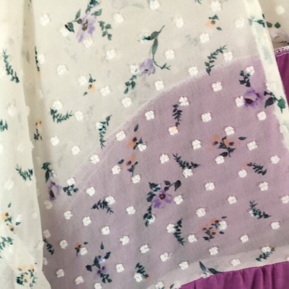 Oddy Floral Swiss Dot Top Size 1X/2X - Picture 5 of 8